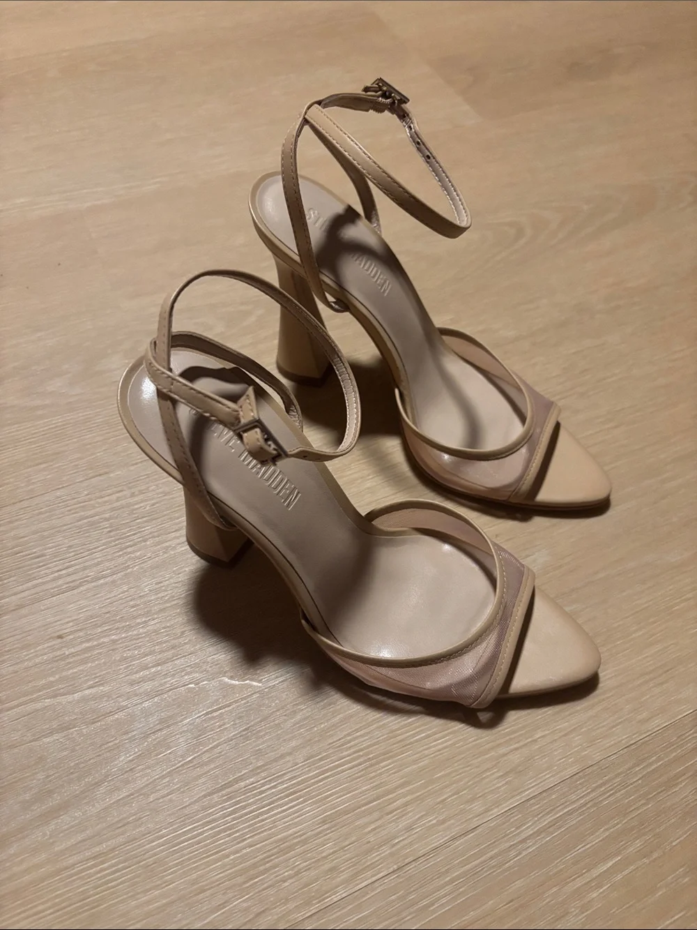 Steve Madden Beki Natural Mesh Heeled Sandal size 7.5